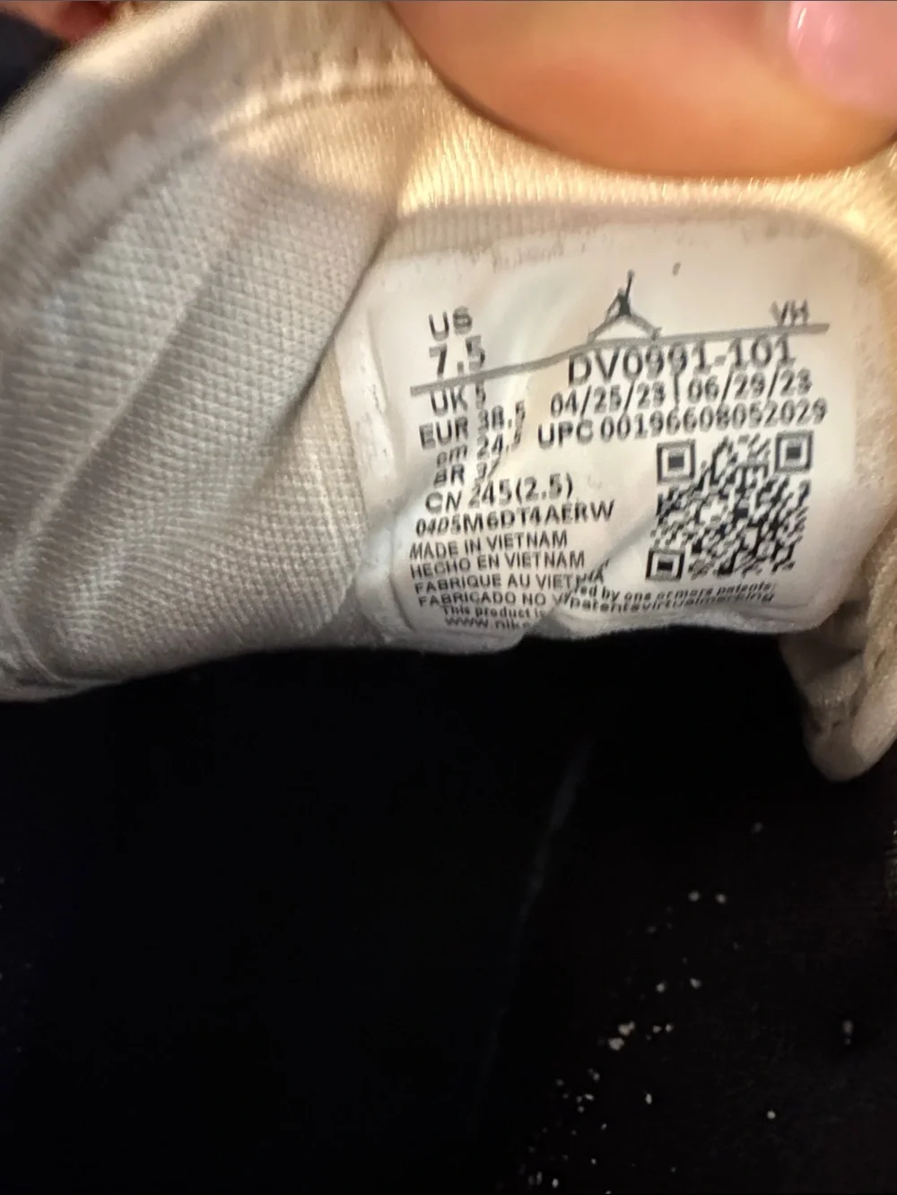 Nike Air Jordan 1 Mid Black and White High-Top Sneakers pandas W7.5